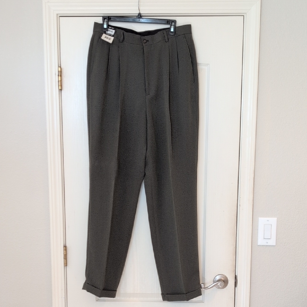 NWT!! Claiborne Men's Classic Olive Dress Pants Size W34XL32